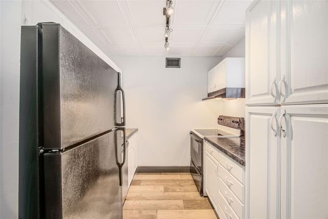 10453 CARROLLBROOK CIRCLE 222, Tampa, FL 33618