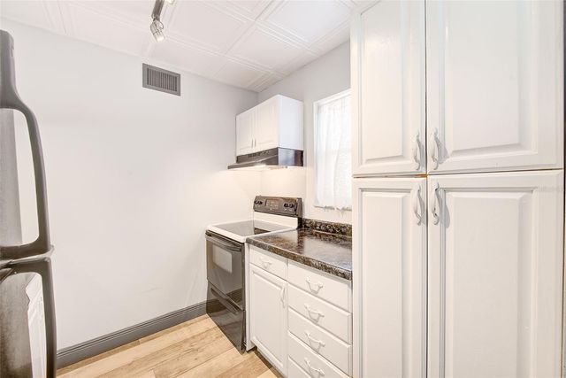 10453 CARROLLBROOK CIRCLE 222, Tampa, FL 33618