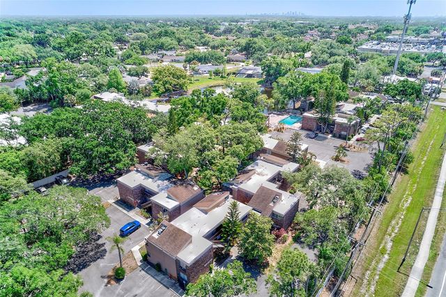 10453 CARROLLBROOK CIRCLE 222, Tampa, FL 33618