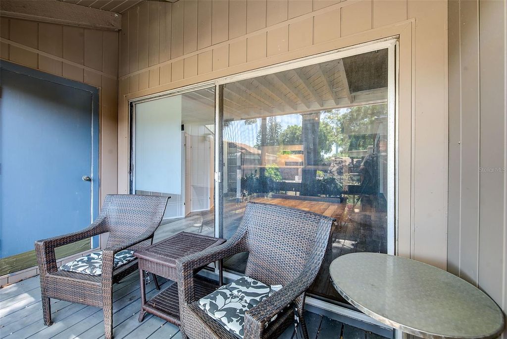 Image 24 of property listing at 10453 CARROLLBROOK CIRCLE 222, Tampa, FL 33618
