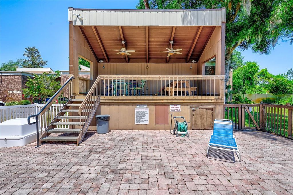 Image 32 of property listing at 10453 CARROLLBROOK CIRCLE 222, Tampa, FL 33618