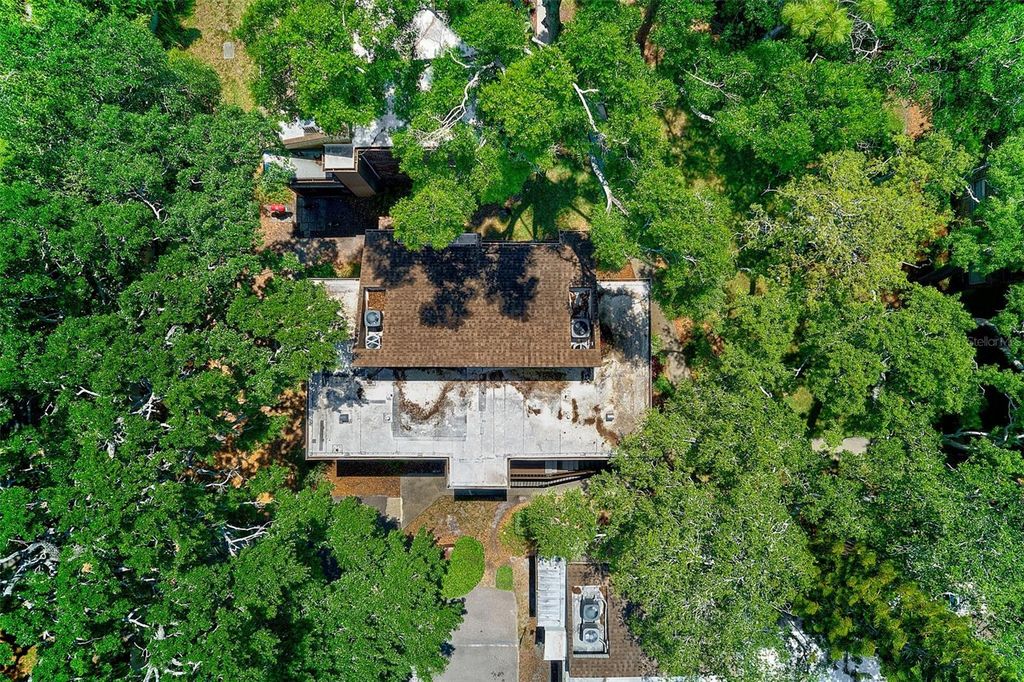 Image 36 of property listing at 10453 CARROLLBROOK CIRCLE 222, Tampa, FL 33618