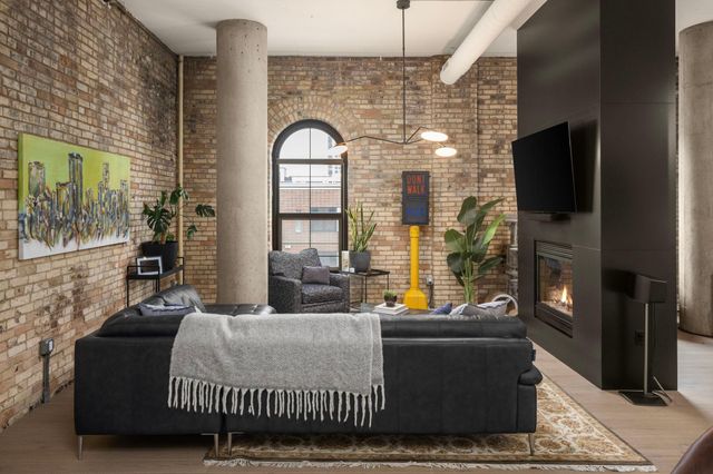 750 S 2nd Street 404, Minneapolis, MN 55401