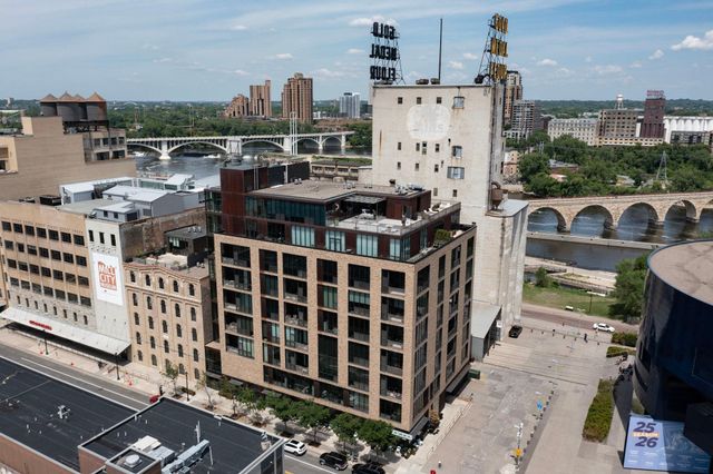 750 S 2nd Street 404, Minneapolis, MN 55401