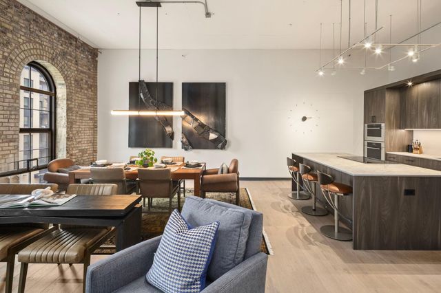 750 S 2nd Street 404, Minneapolis, MN 55401