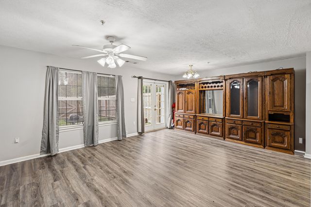 171 Swaying Pine Court, Crestview, FL 32539