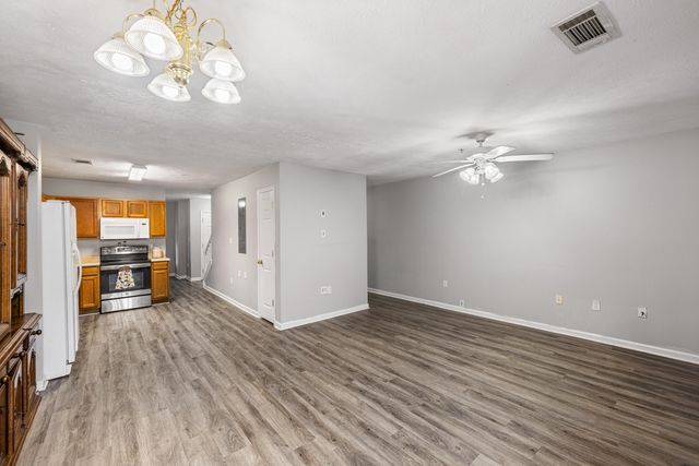 171 Swaying Pine Court, Crestview, FL 32539