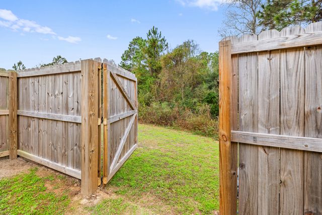 171 Swaying Pine Court, Crestview, FL 32539