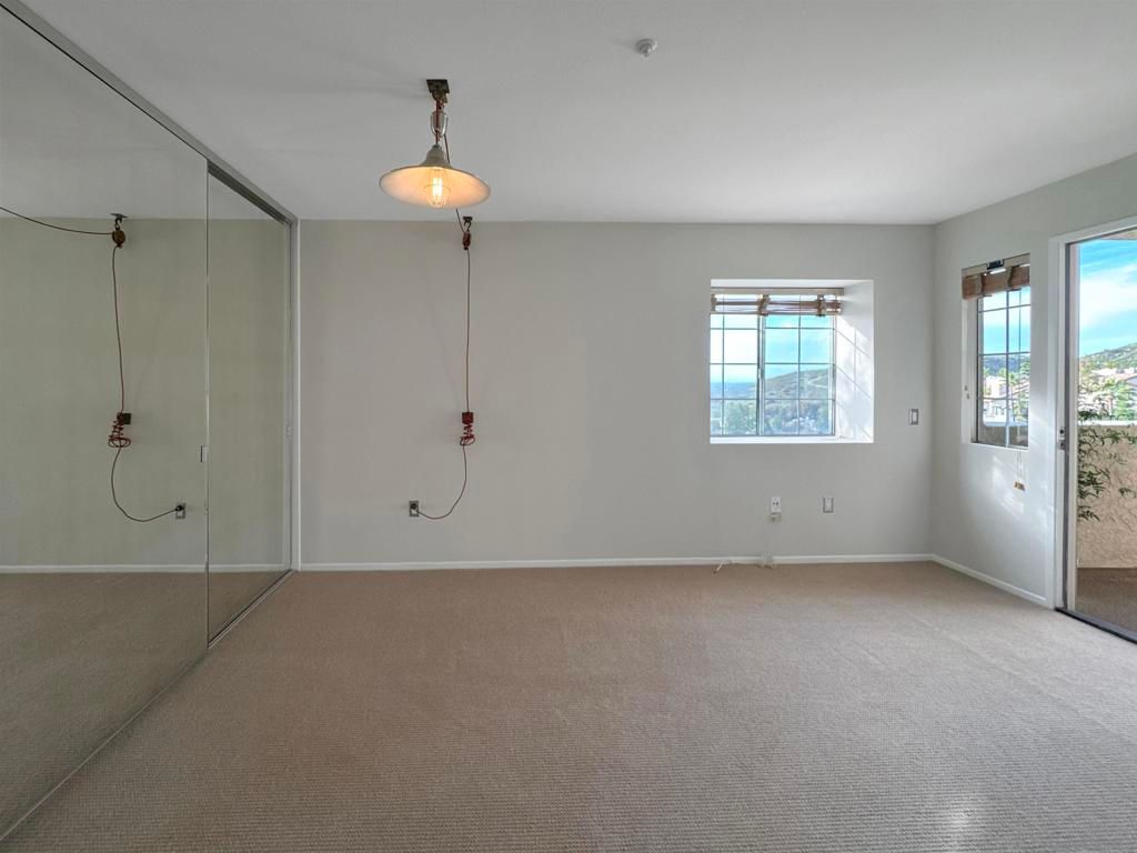 Image 13 of property listing at 11285 Affinity Ct 124, San Diego, CA 92131