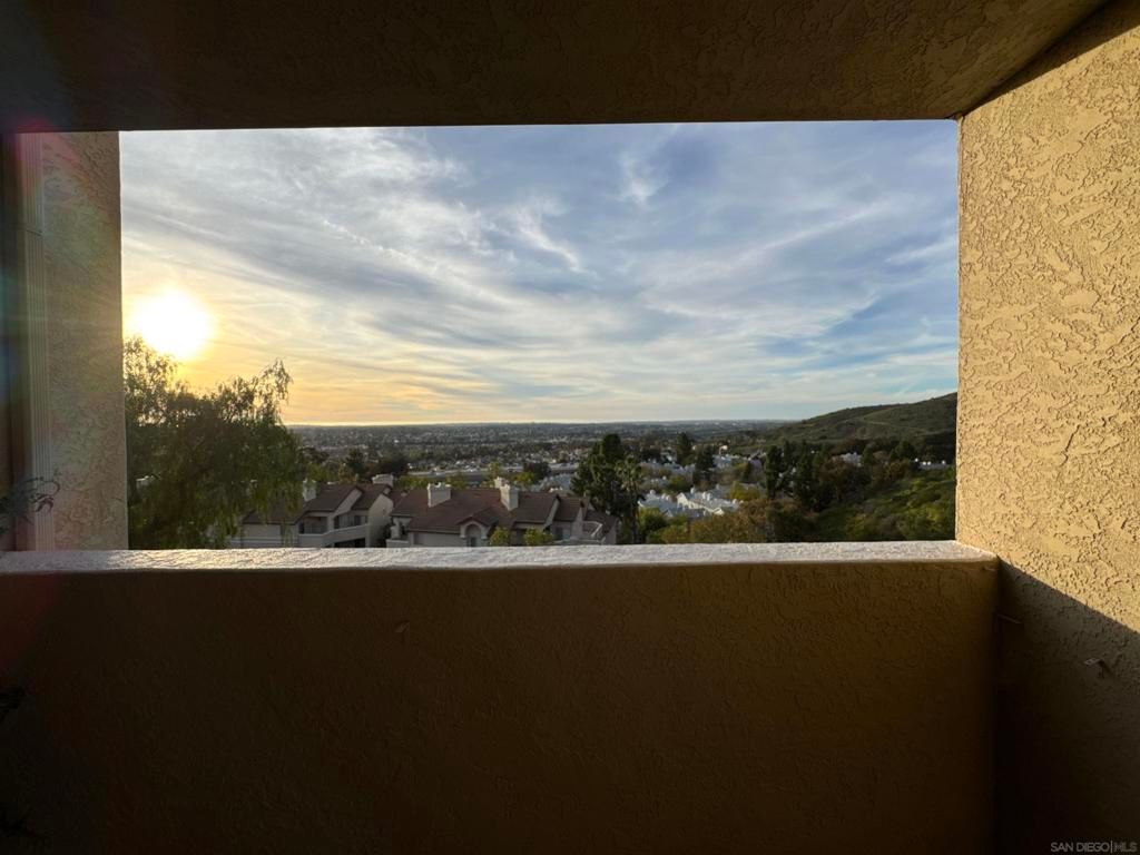 Image 21 of property listing at 11285 Affinity Ct 124, San Diego, CA 92131