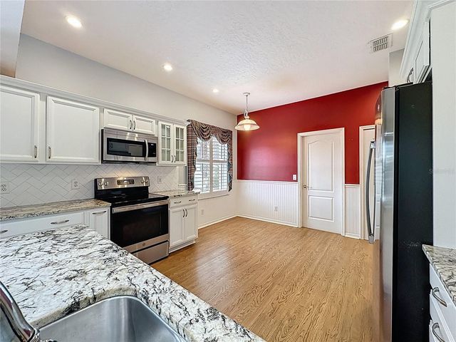 3914 ALLAMANDA COURT, Clermont, FL 34711