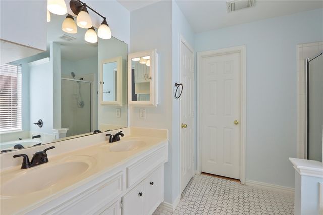 1611 Brady Creek Lane, Richmond, TX 77406