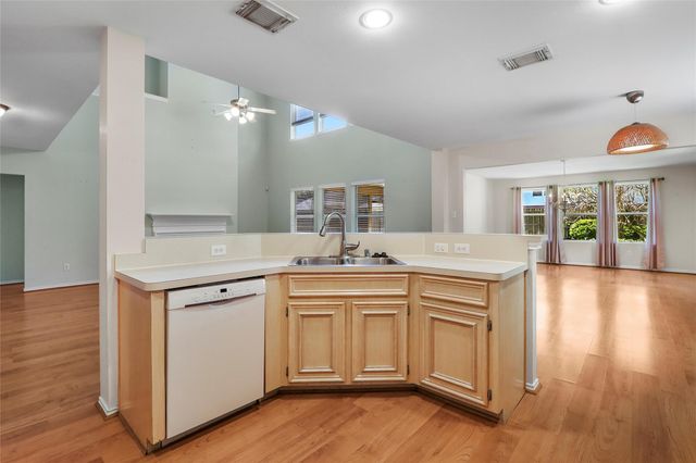 1611 Brady Creek Lane, Richmond, TX 77406