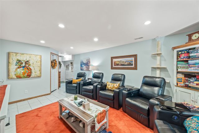 1002 SE 8th Street, Ankeny, IA 50021