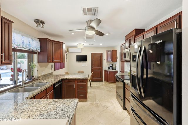 1431 E GARNET Avenue, Mesa, AZ 85204