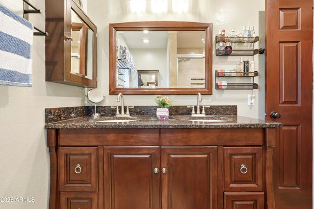 1431 E GARNET Avenue, Mesa, AZ 85204