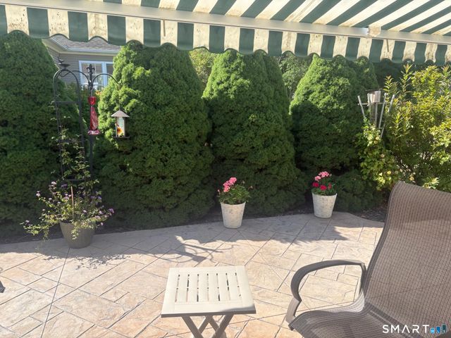 26 Beechwood Drive, Waterford, CT 06385