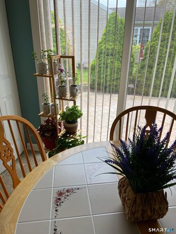 26 Beechwood Drive, Waterford, CT 06385