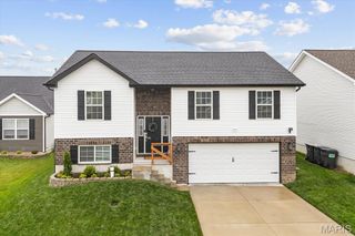 1212 Lear Lane, Mascoutah, IL 62258