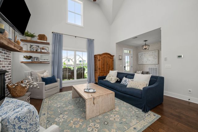 2028 Trout Trl, Murfreesboro, TN 37129