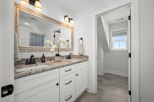 2028 Trout Trl, Murfreesboro, TN 37129