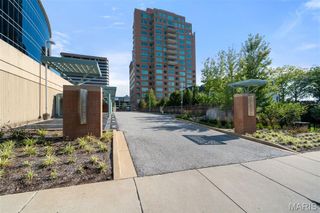 8025 Maryland Avenue 6G, Clayton, MO 63105