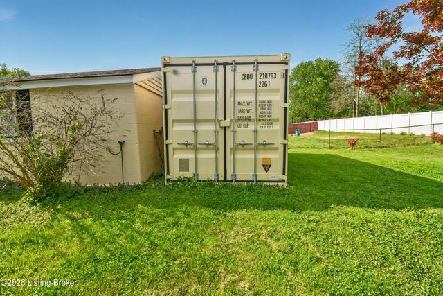 10507 Grafton Hall Rd, Louisville, KY 40272