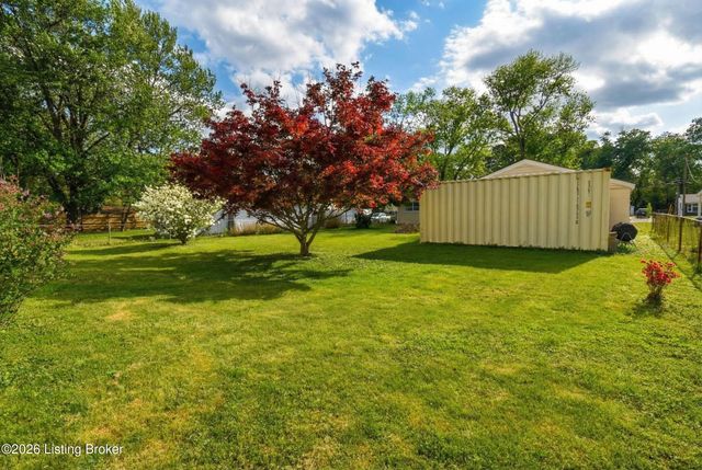 10507 Grafton Hall Rd, Louisville, KY 40272