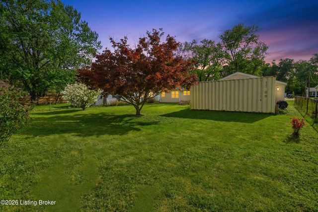 10507 Grafton Hall Rd, Louisville, KY 40272