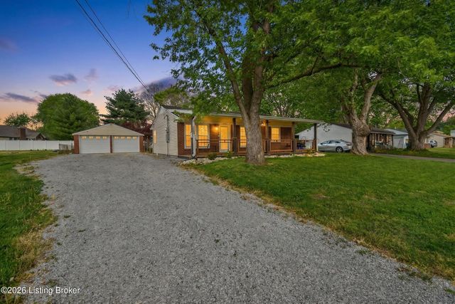 10507 Grafton Hall Rd, Louisville, KY 40272