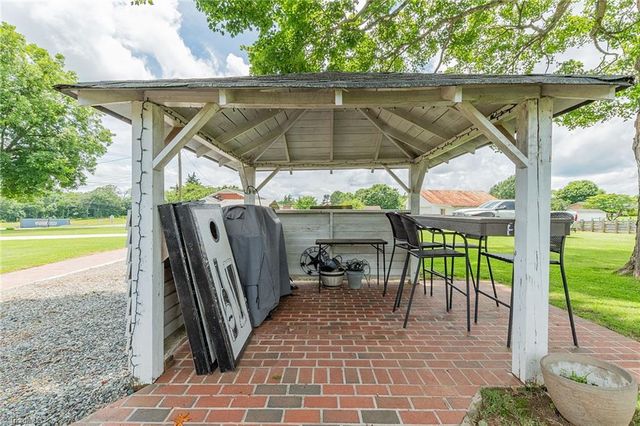 4768 S NC Highway 150, Lexington, NC 27295