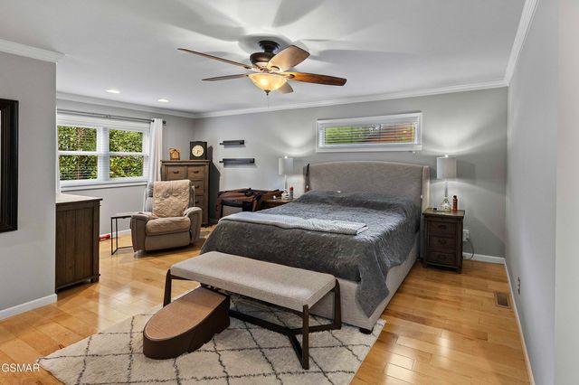 909 Claw Lane, Kodak, TN 37764