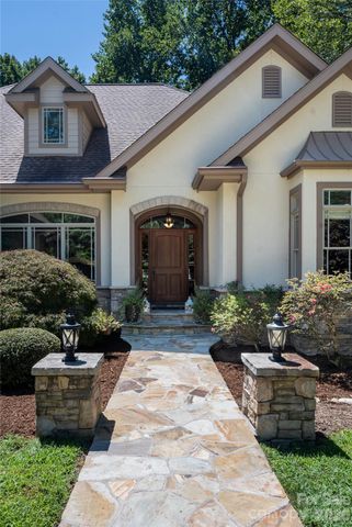 170 Cape Martin Circle, Hendersonville, NC 28791