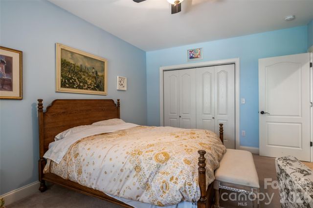 170 Cape Martin Circle, Hendersonville, NC 28791