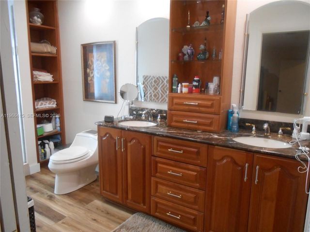 128 Laurel Rd, Hollywood, FL 33021