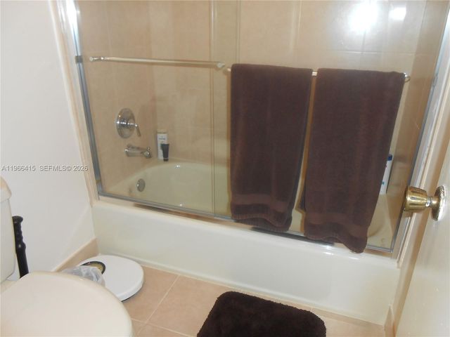 128 Laurel Rd, Hollywood, FL 33021