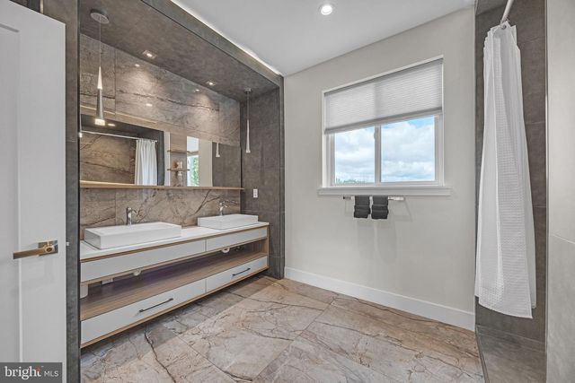 1752 N BAILEY ST, Philadelphia, PA 19121