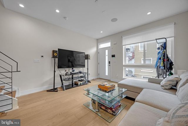 1752 N BAILEY ST, Philadelphia, PA 19121