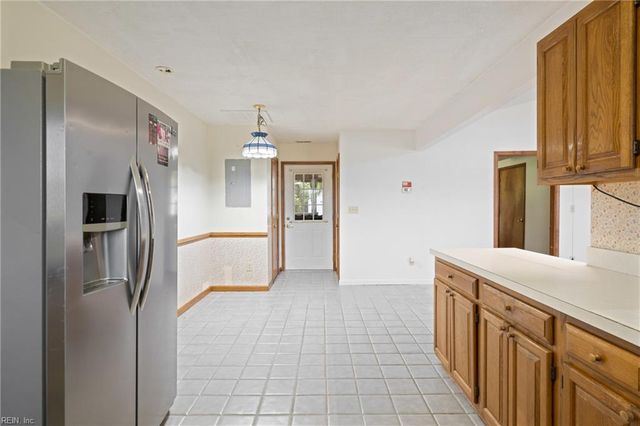 12522 Doles RD, Zuni, VA 23898