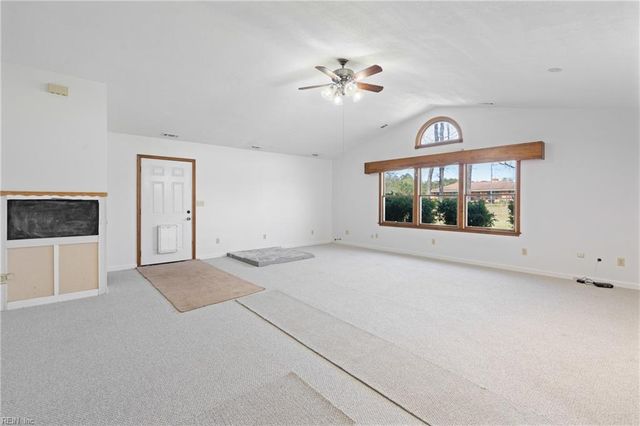 12522 Doles RD, Zuni, VA 23898