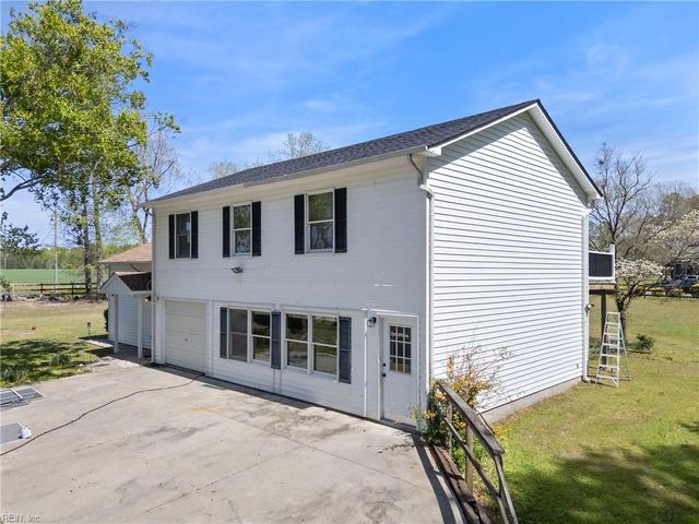 12522 Doles RD, Zuni, VA 23898
