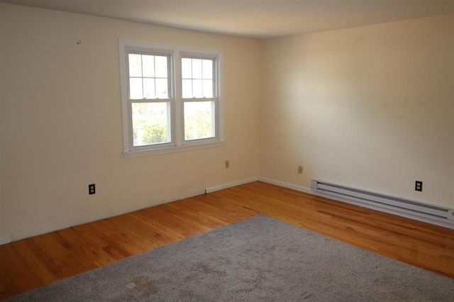 4 Ferland Drive, Derry, NH 03038