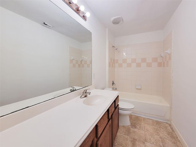 11333 Easton Springs Drive, Pearland, TX 77584