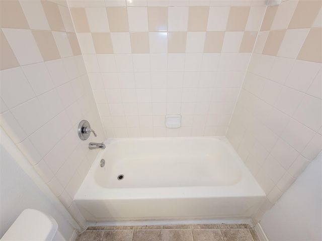 11333 Easton Springs Drive, Pearland, TX 77584