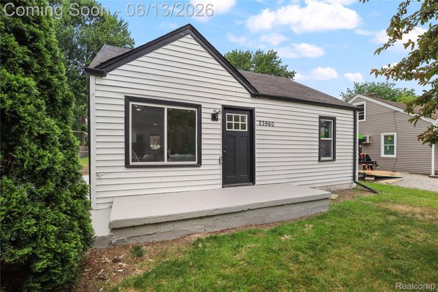 23960 Trombley Street, Clinton Charter Township, MI 48035