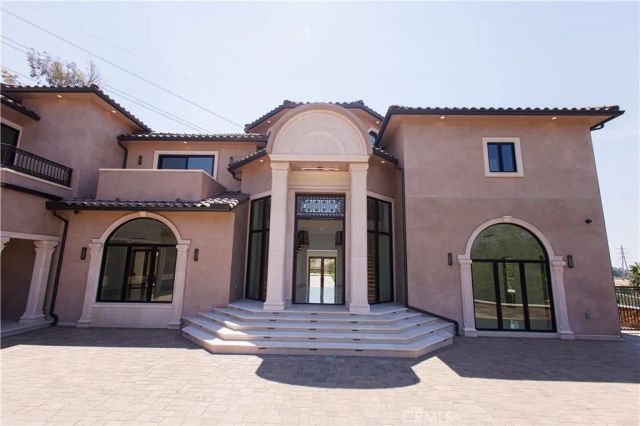 10521 Mary Bell Avenue, Shadow Hills, CA 91040