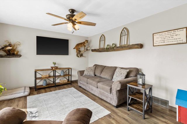 817 W Milwaukee STREET, Jefferson, WI 53549