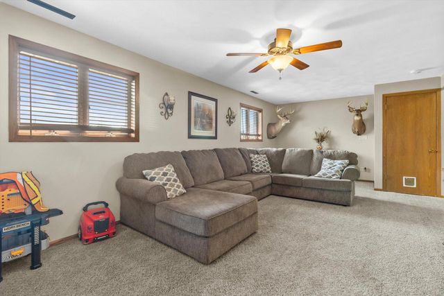 817 W Milwaukee STREET, Jefferson, WI 53549