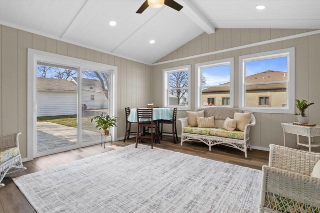 817 W Milwaukee STREET, Jefferson, WI 53549