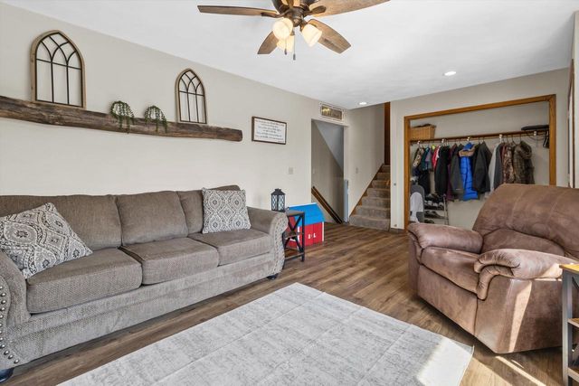 817 W Milwaukee STREET, Jefferson, WI 53549